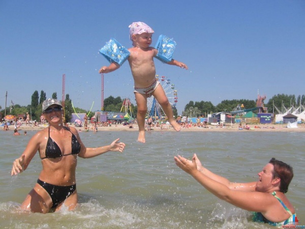 Отдых на море в России с детьми